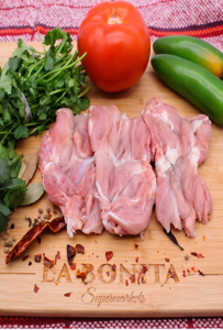 Pollo Deshuesado/Boneless chicken leg meat