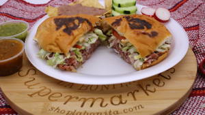 Torta De Carnita