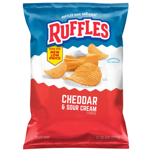 Ruffles Cheddar & Sour Cream Flavored Potato Chips, 8 oz (226.8 g)