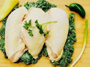 Pechuga de Pollo C/ Hueso Whole Chicken Breast