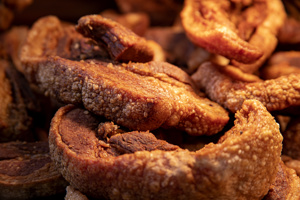Chicharron Con Carne