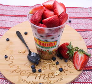 Yogurt Plain C/Fresa Berries Granola