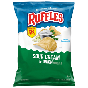 Ruffles Sour Cream & Onion Flavored Potato Chips, 8 oz (226.8 g)