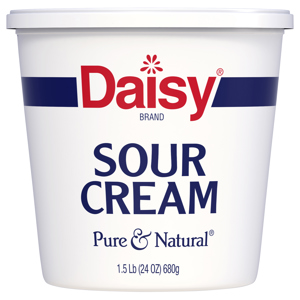 Daisy Sour Cream, 1.5 lb (24 oz) 680 g
