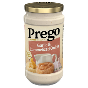 Prego Garlic & Caramelized Onion Alfredo Sauce, 14.5 oz (411 g)